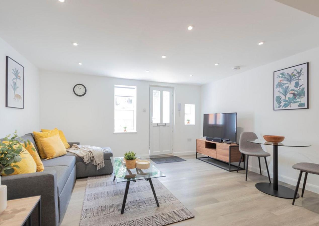 Apartament The White House Flat By Select Sa Reading Zewnętrze zdjęcie